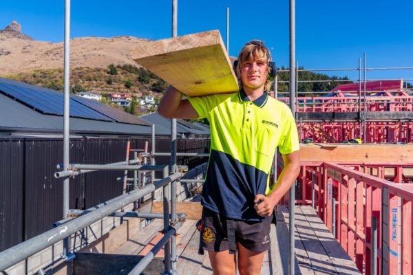 hazeldine_construction_christchurch_builders_team_at_work_small_27